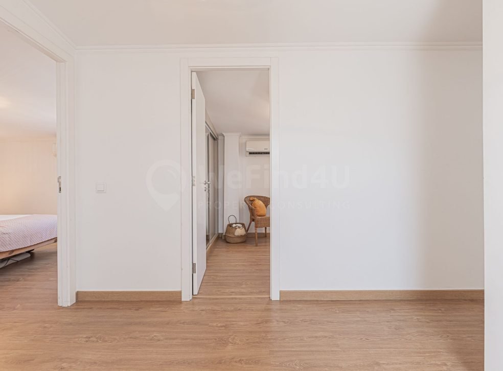 casafari-32223-40-aae8ad6d3cff