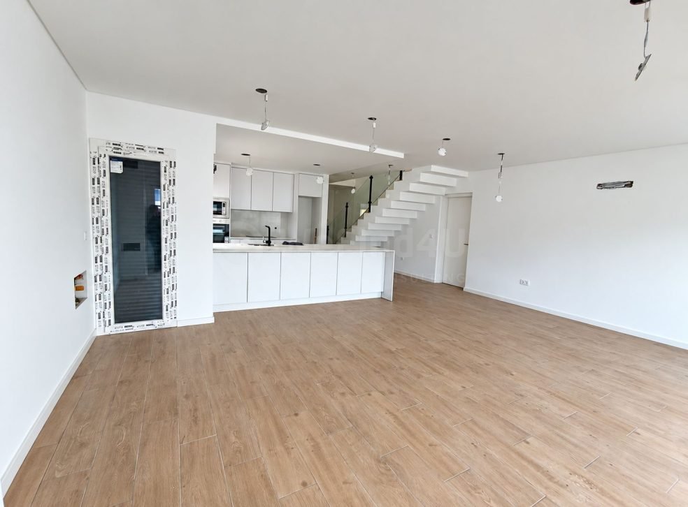 casafari-32524-5-6f64a34a3bea