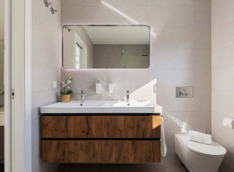 imported-06ee3679-f2c5-4fb9-be15-18ed75f9b51e