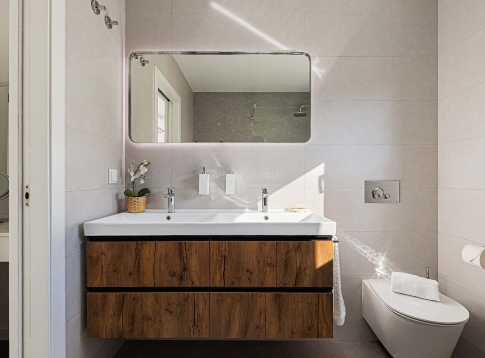 imported-06ee3679-f2c5-4fb9-be15-18ed75f9b51e