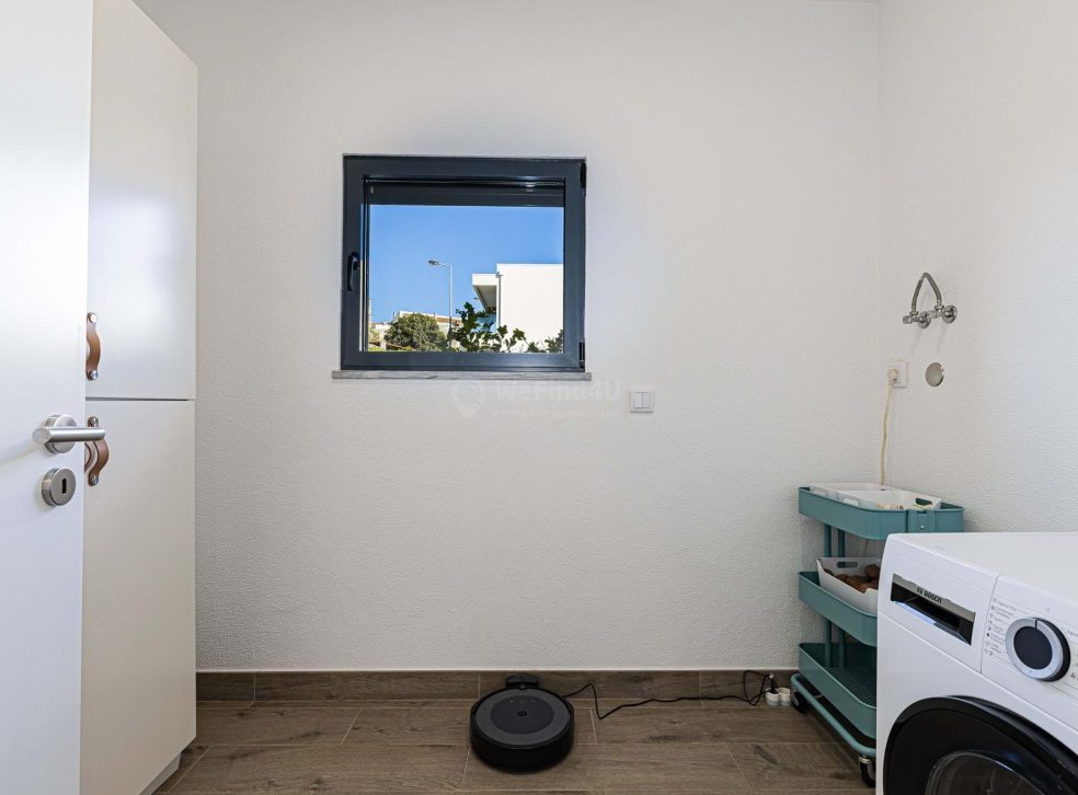 imported-421a32ee-746c-4d98-a0a6-f296bed91452