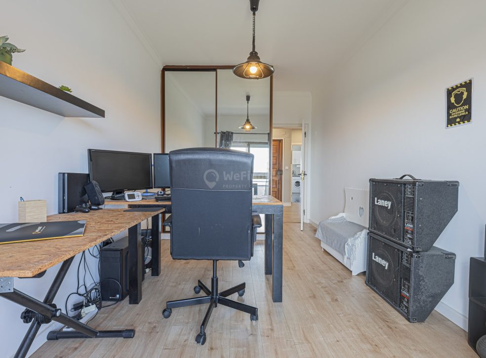 imported-57bc8df6-3a34-42c7-abd3-a34e76342082