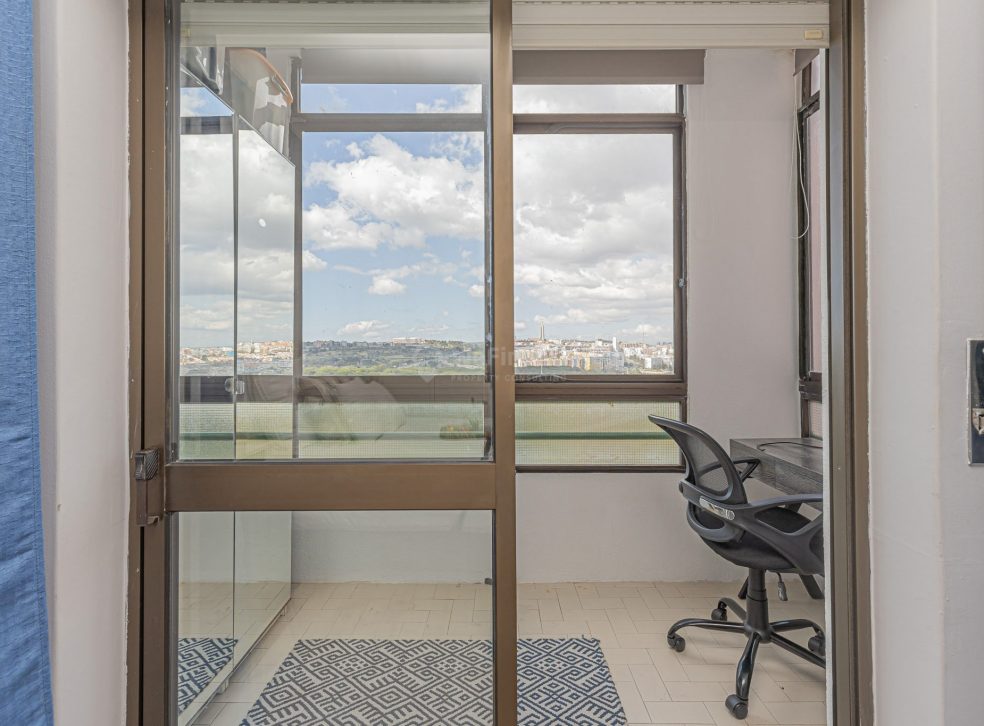 imported-708c8a29-803d-41a8-aedf-ab37590643fa