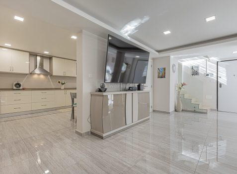 imported-83bf760a-73fc-4df9-8669-721c9cd93386