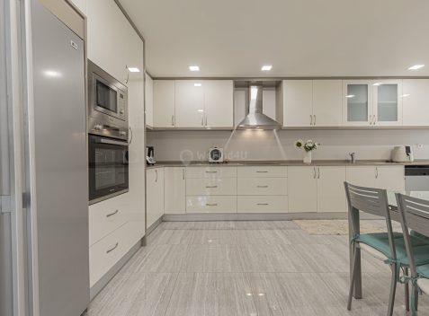 imported-92732c61-bd6b-465e-9400-8d0164ee4f5a