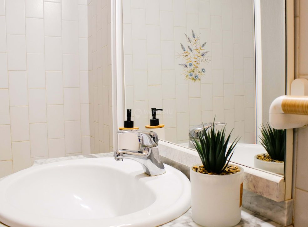 imported-b6714ba9-36ed-47a1-ad76-ecd30c02f754