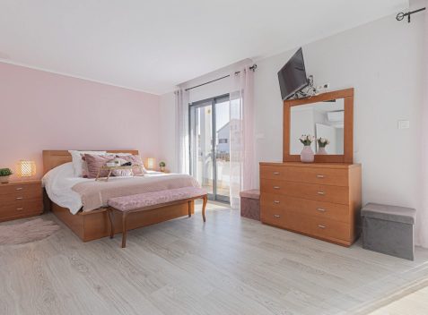 imported-d4f3d38b-58e0-4ac8-8dc4-62c9d964989f