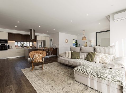 imported-e8c512c2-5c7d-4f8d-a365-b6a4ff156ceb