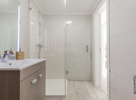 imported-ec81bc32-c5fd-4351-a873-b3a205c05c64