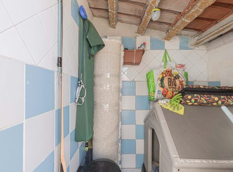 imported-f8a3e8ea-767b-42b2-a0ec-e2905f1122d9